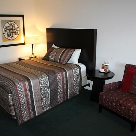 Cougar Land Motel Pullman Bilik gambar