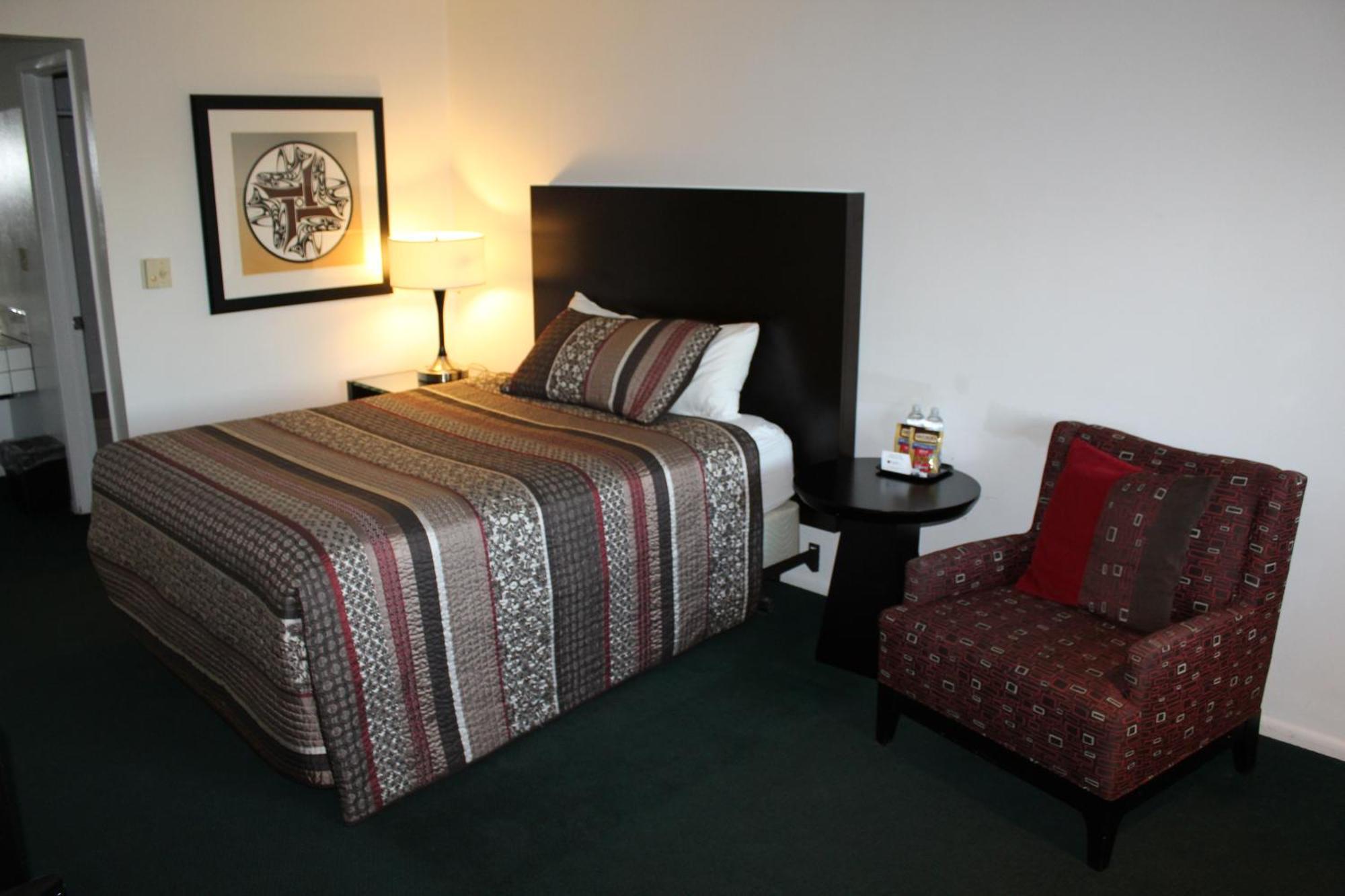 Cougar Land Motel Pullman Bilik gambar