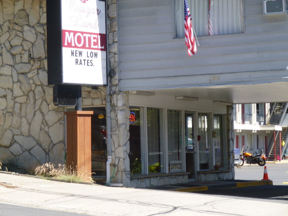 Cougar Land Motel Pullman Luaran gambar